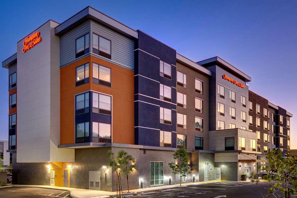 Hampton Inn & Suites Ontario Rancho Cucamonga Zewnętrze zdjęcie