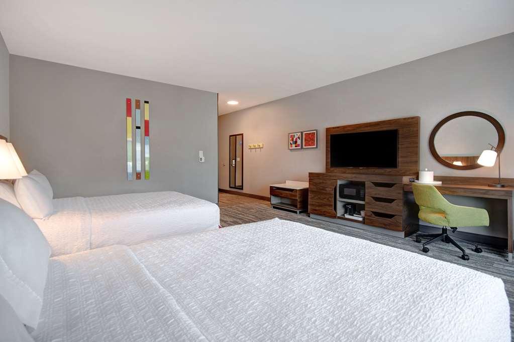 Hampton Inn & Suites Ontario Rancho Cucamonga Pokój zdjęcie