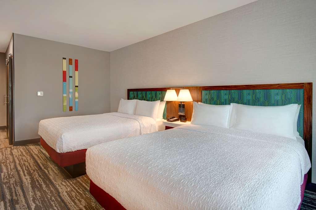 Hampton Inn & Suites Ontario Rancho Cucamonga Pokój zdjęcie