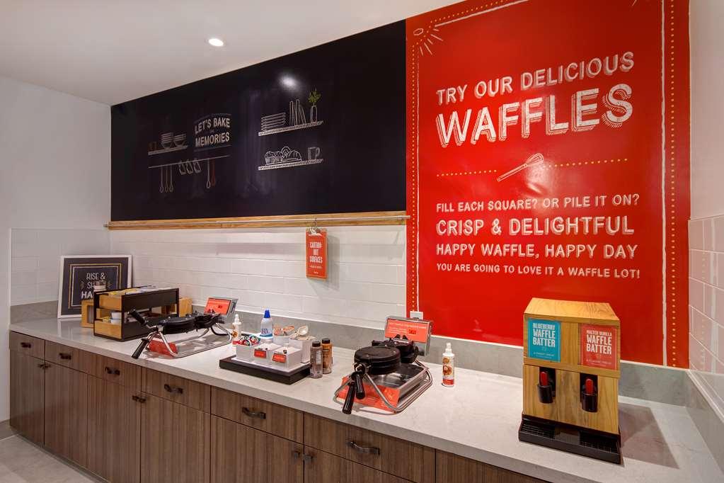 Hampton Inn & Suites Ontario Rancho Cucamonga Zewnętrze zdjęcie