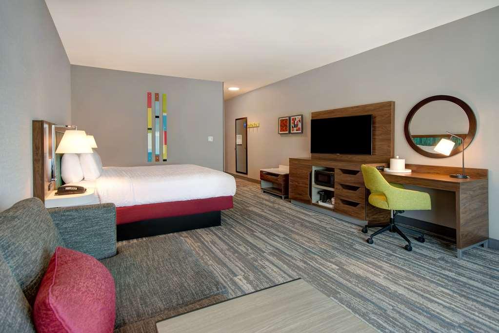 Hampton Inn & Suites Ontario Rancho Cucamonga Pokój zdjęcie