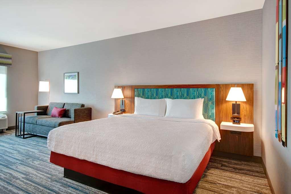 Hampton Inn & Suites Ontario Rancho Cucamonga Pokój zdjęcie